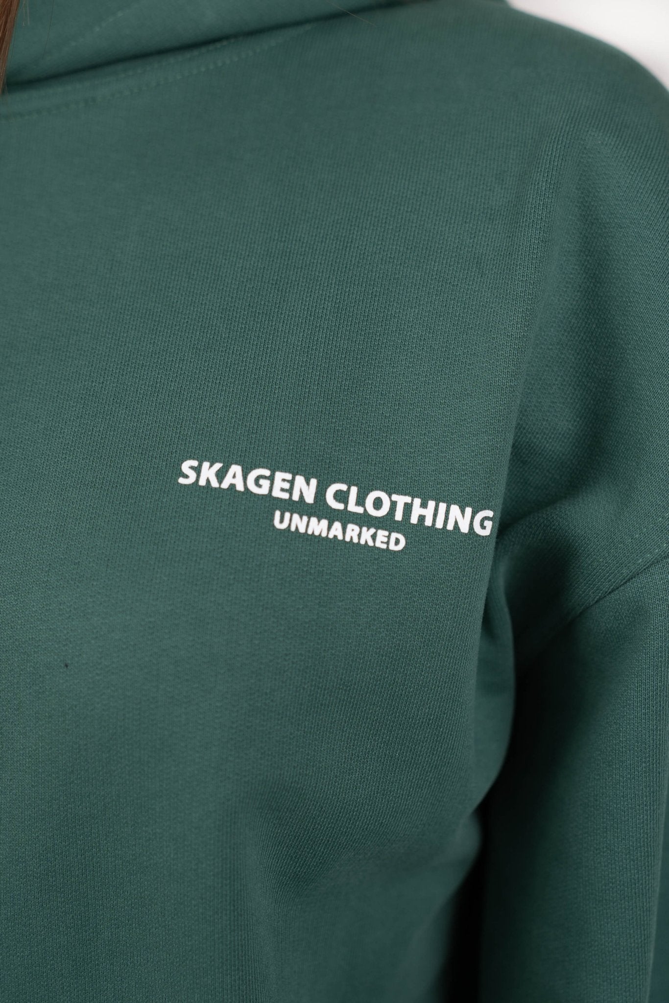 UNMARKED Hoodie Grøn |  Skagen-clothing.dk