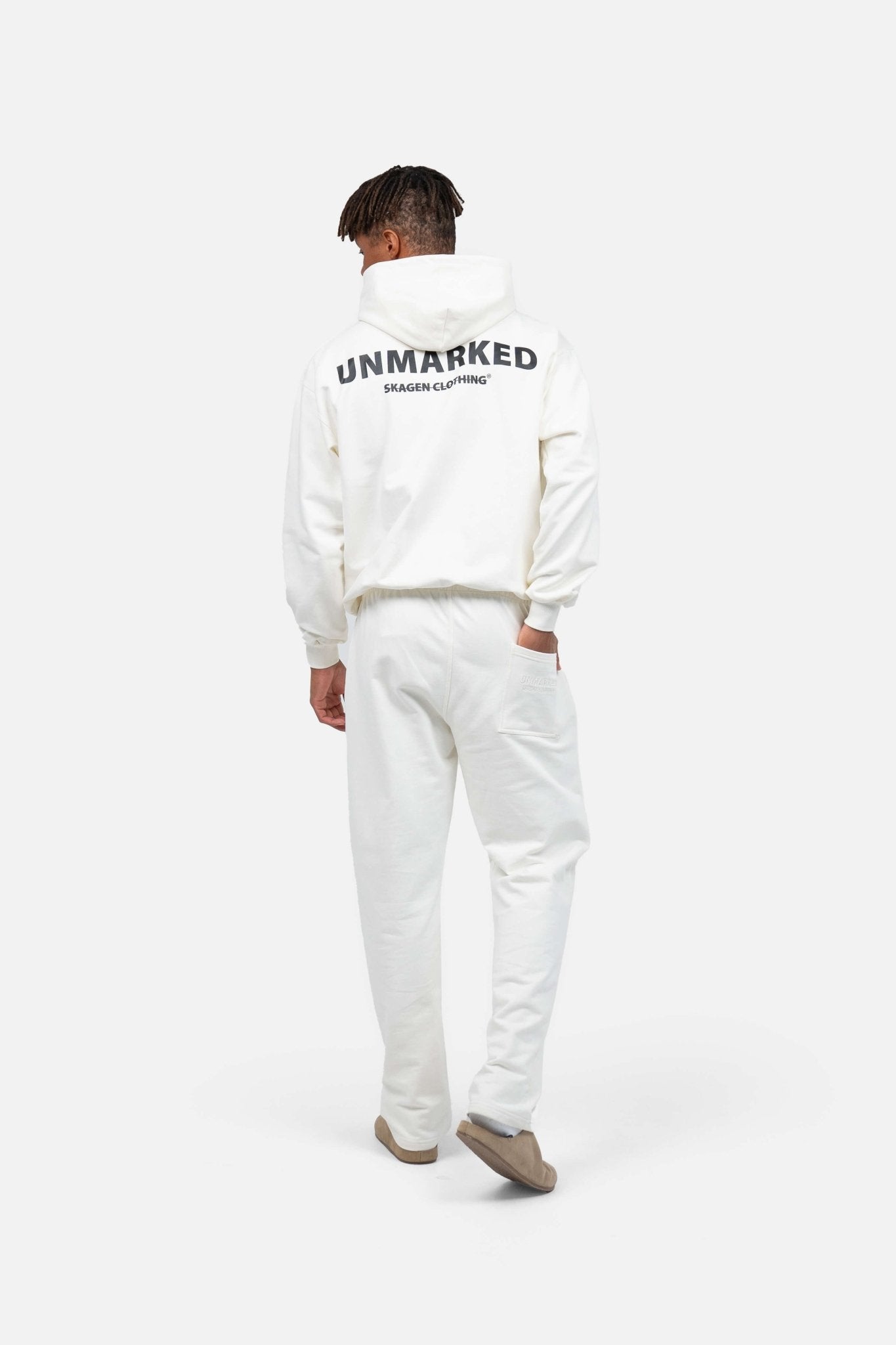UNMARKED Hoodie Hvid |  Skagen-clothing.dk
