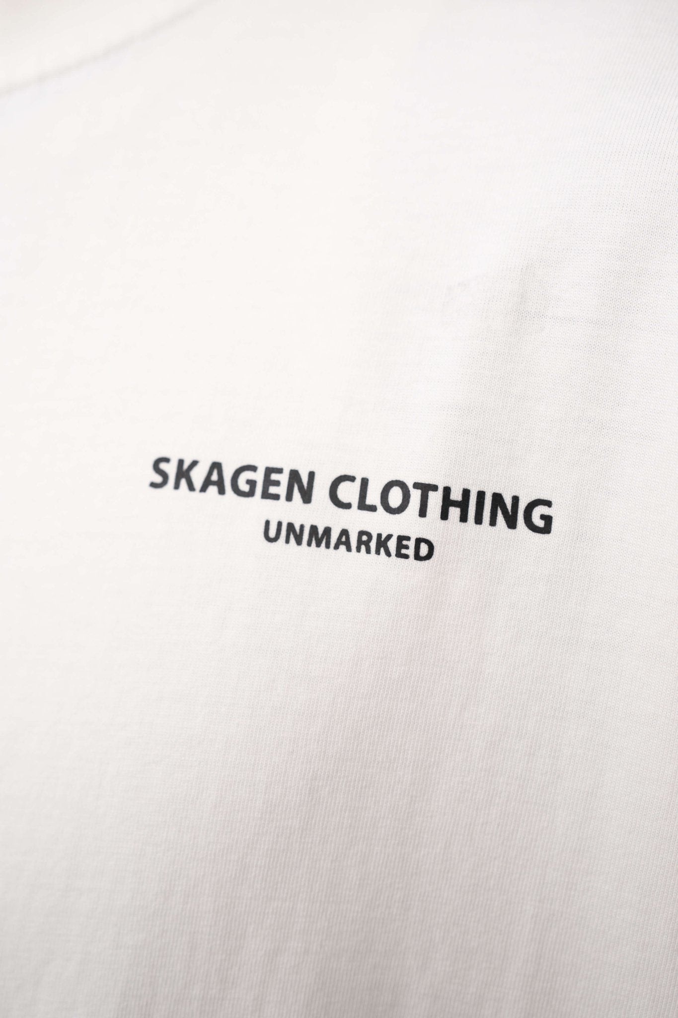 UNMARKED T-shirt Hvid |  Skagen-clothing.dk