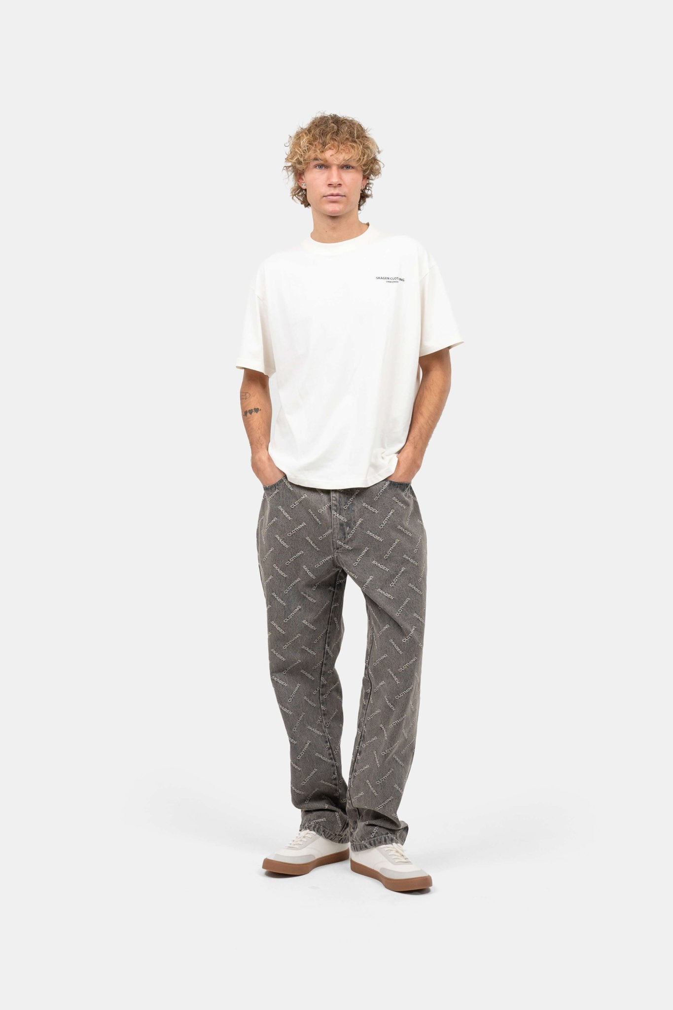 UNMARKED T-shirt Hvid |  Skagen-clothing.dk