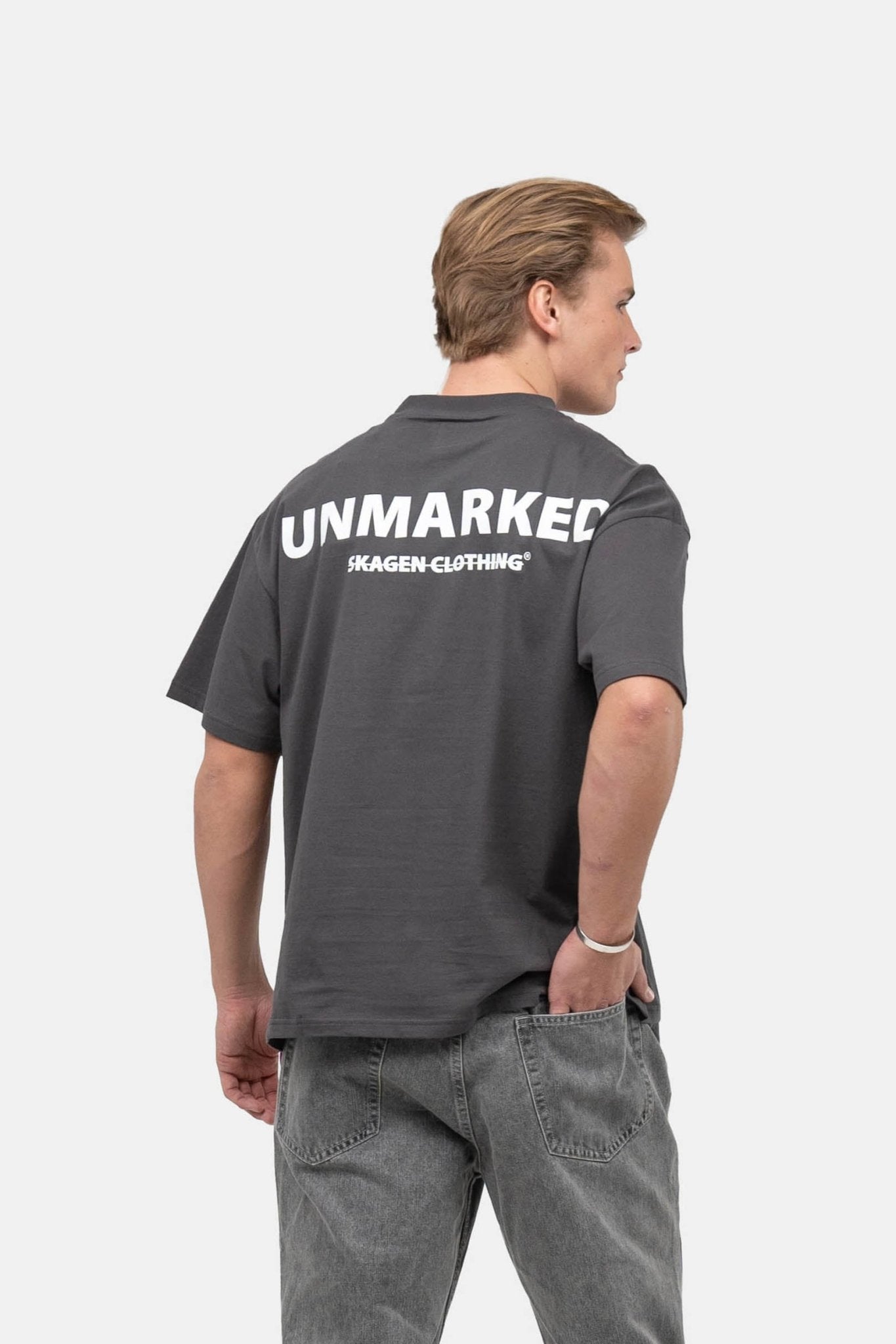 UNMARKED T-shirt Mørkegrå |  Skagen-clothing.dk