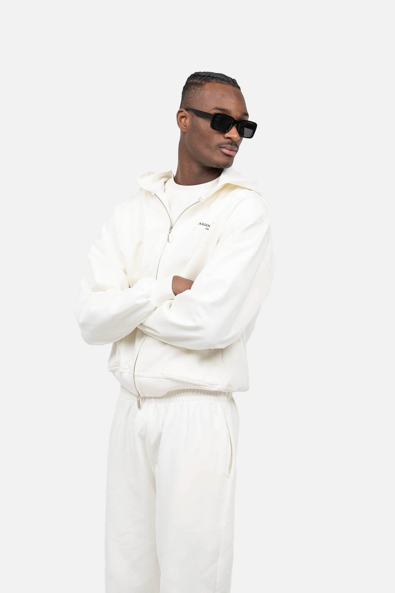 UNMARKED Zip-Hoodie Hvid |  Skagen-clothing.dk