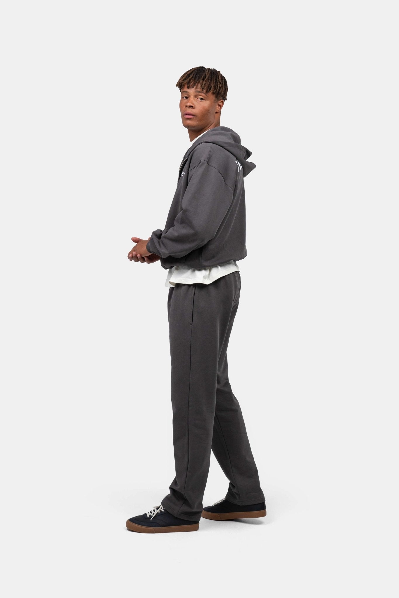 UNMARKED Zip-Hoodie Mørkegrå |  Skagen-clothing.dk